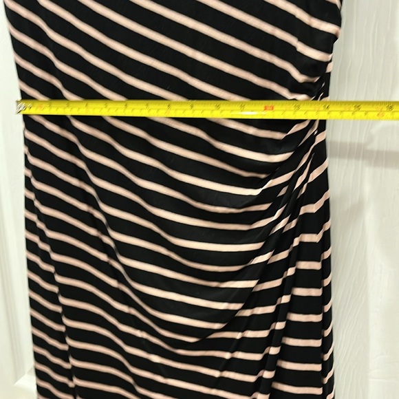 LOFT DRESS - Picture 5 of 5